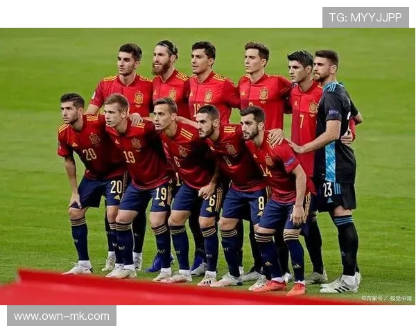 西班牙传控闪耀欧洲杯,团队配合展现足球艺术 西班牙传控闪耀欧洲杯,团队配合展现足球艺术